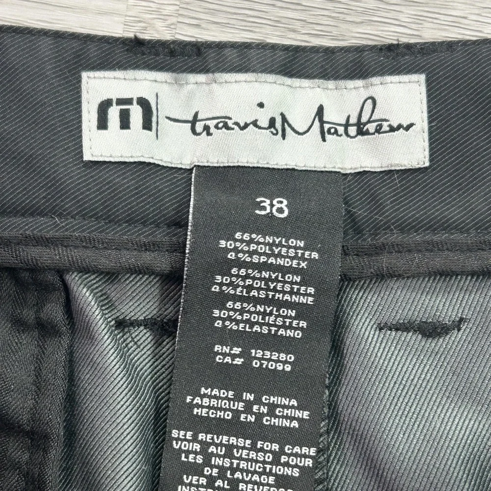 Travis Mathew Pants Mens 38x31 Black Microfiber Regular Fit Chino Golf Casual